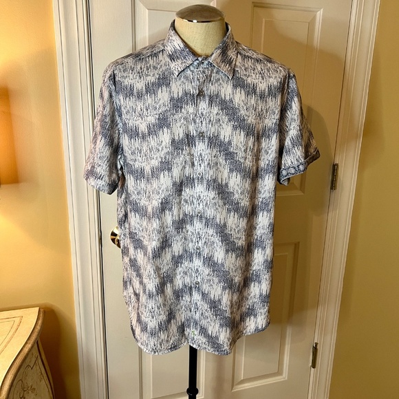 NWOT Men's Robert Graham Navy White Abstract Wave S/S Button Front Shirt XXL 2XL - Picture 2 of 6
